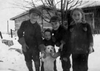 Kids in Campbells Bay, 1920s.  Provided by Jon Stewart.