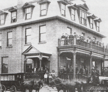 Labines Hotel in Fort Coulonge, from the Pontiac Archives
